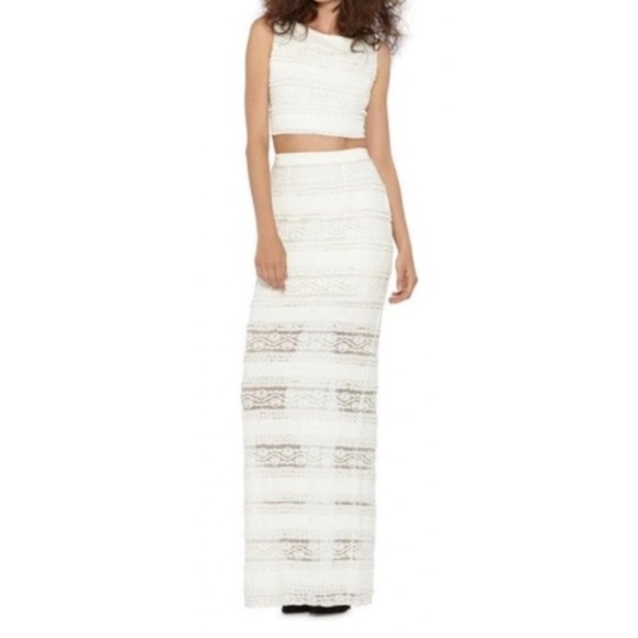 Alice + Olivia Dresses & Skirts - Alice and Olivia white lace crop top and maxi skirt set, size XS/0